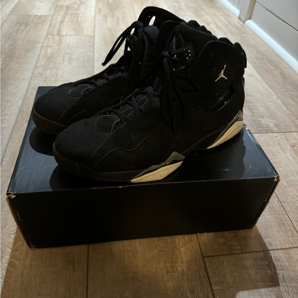 Jordan True Flight